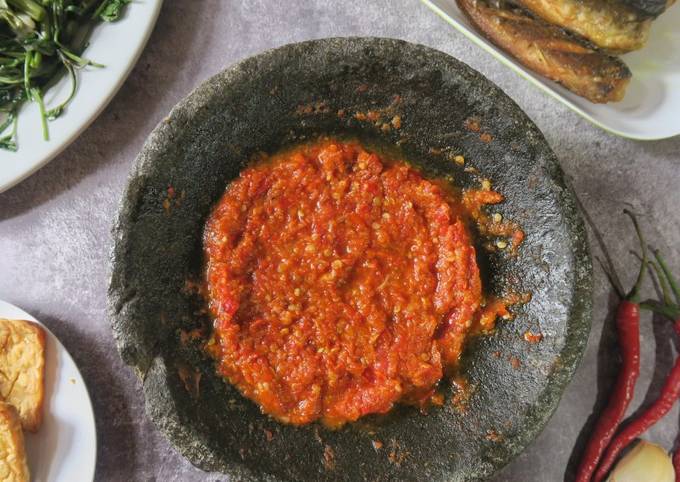 Resep Sambal Pecel Lele Lamongan Oleh Novia Astrini - Cookpad