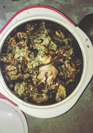 A picture of Chicken Haryali Tikka.