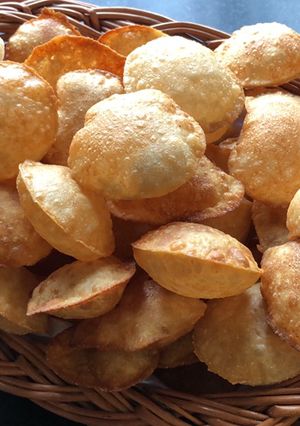 A picture of Puri for panipuri.