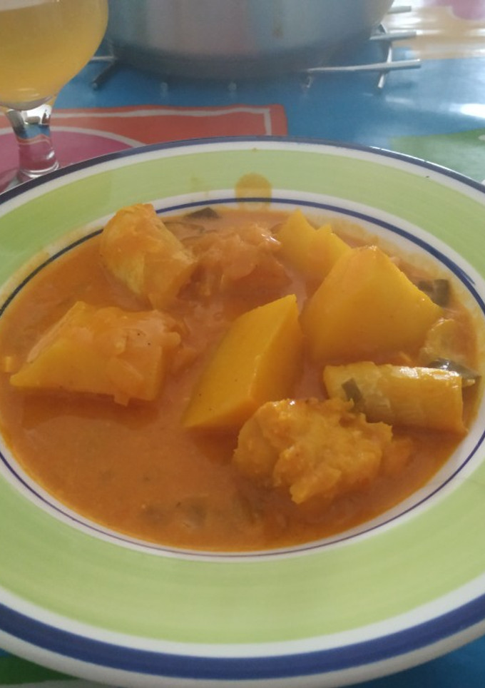 Una foto de Guiso de pescado a la sidra