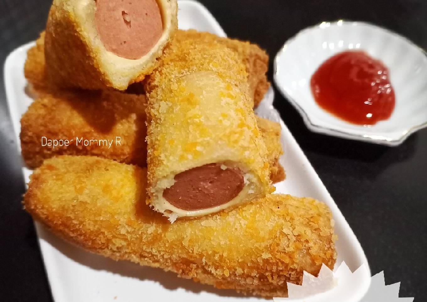 Roti Sosis Keju Goreng
