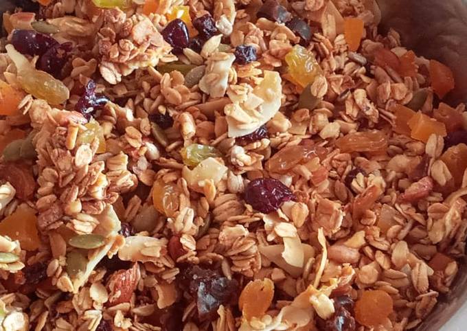 Realfooding®, Recetas Sanas en Instagram: “GRANOLA DE FRUTOS SECOS 🥜🌰  ✓Ya sabéis que los frutos secos son uno de los pilares d…