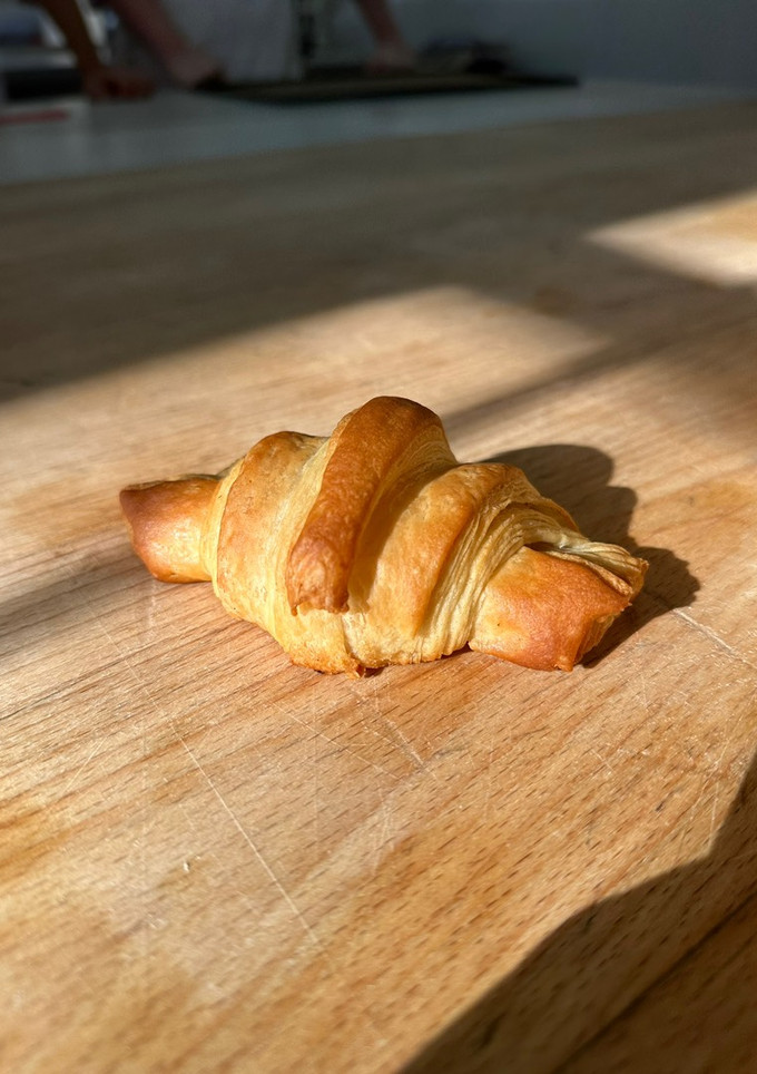 Una foto de Croissant francés