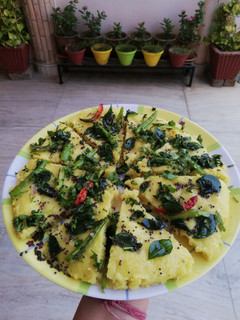 A picture of Rava khaman dhokla.
