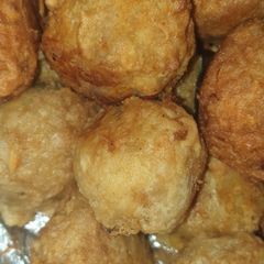 A picture of Sweet potato balls.