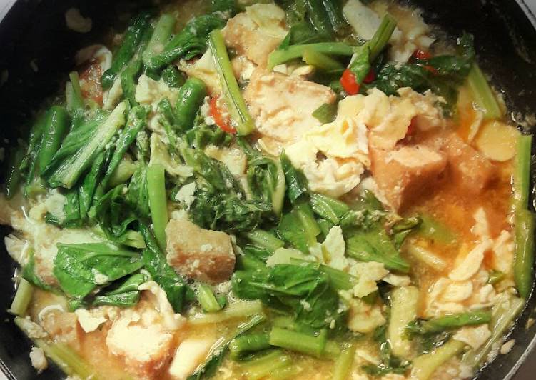 Caisim kuah telur pedas