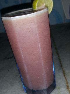 A picture of False juice... fresh.