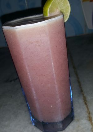 A picture of False juice... fresh.