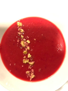 Foto principal de Crema de calabaza con remolacha