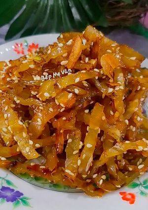 Hình của món Khô cá bò tẩm mè.