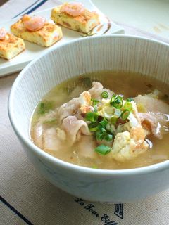 【家常菜】煎蛋豬肉味噌湯 的食譜成品照片