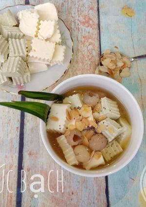 Hình của món Chè khúc bạch.