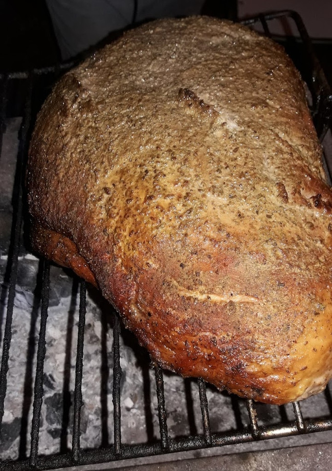Una foto de Carne de cerdo ahumada con madera de Nogal
