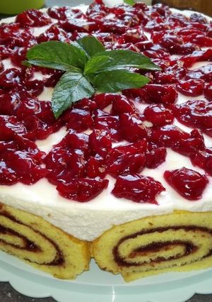 Túrós-mascarponés meggytorta recept fotója