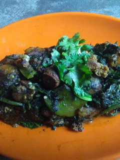 A picture of Palang saag with mix veg(palang saager ghonto).