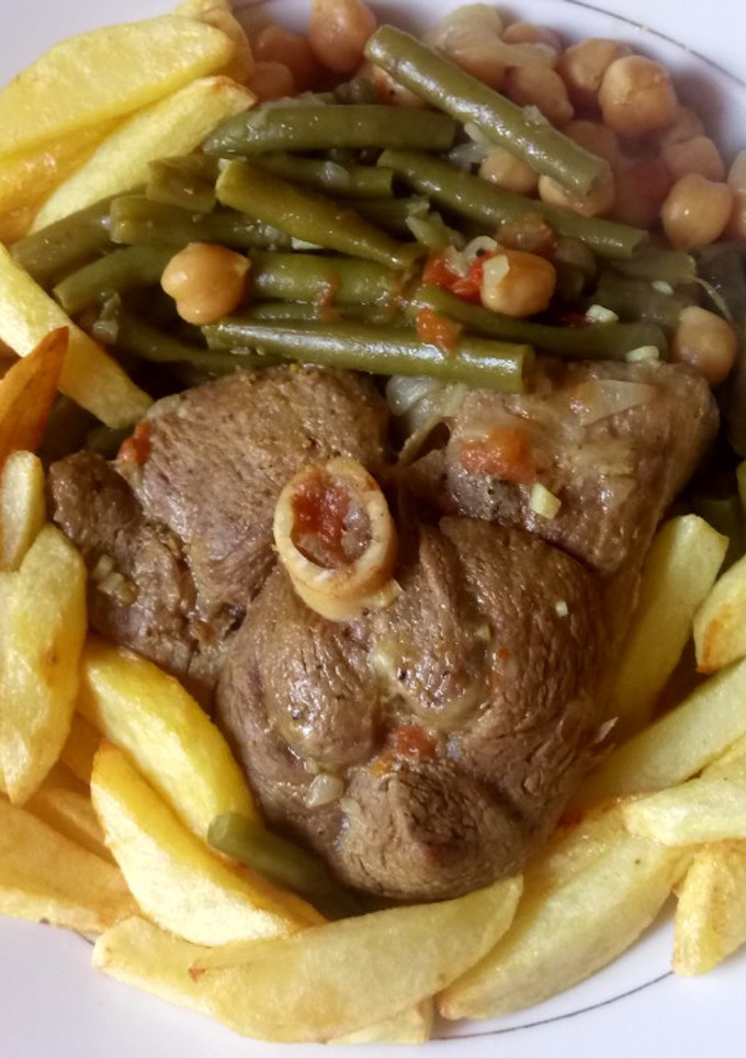 صورة لوصفة ماشطو (خضراء) باللحم ولبطاطا المقلية