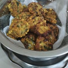 A picture of Masal vada.