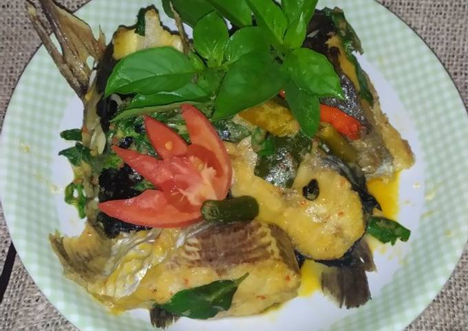 01. Ikan patin kuah kuning kemangi