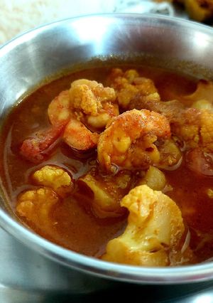 চিংড়ি কপির ঝোল (chingri kopir jhol recipe in Bengali) রেসিপির প্রধান ছবি