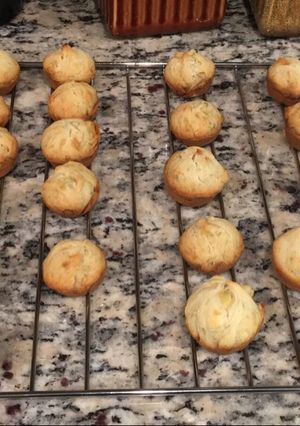 A picture of Easy Banana Bread Muffins.