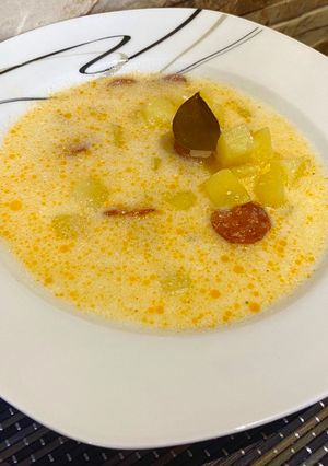 Kolbászos burgonyaleves recept fotója