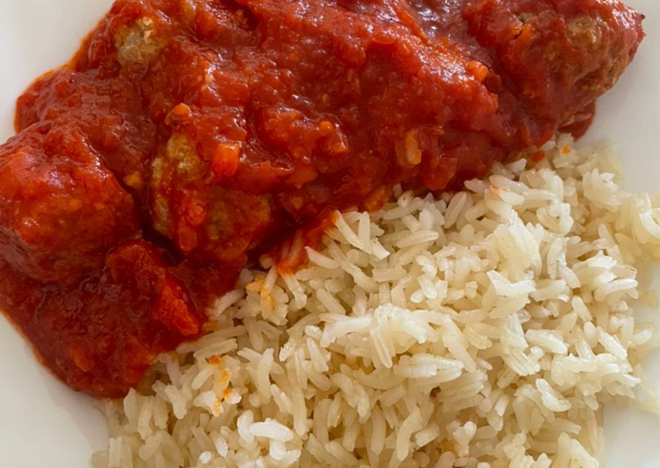 Albóndigas con tomate