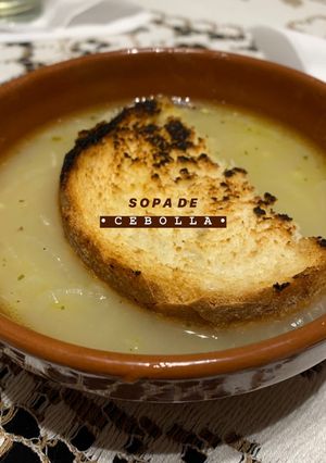 Una foto de Sopa de cebolla