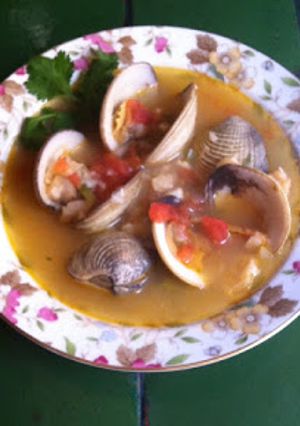 Una foto de Sopa de almejas ©