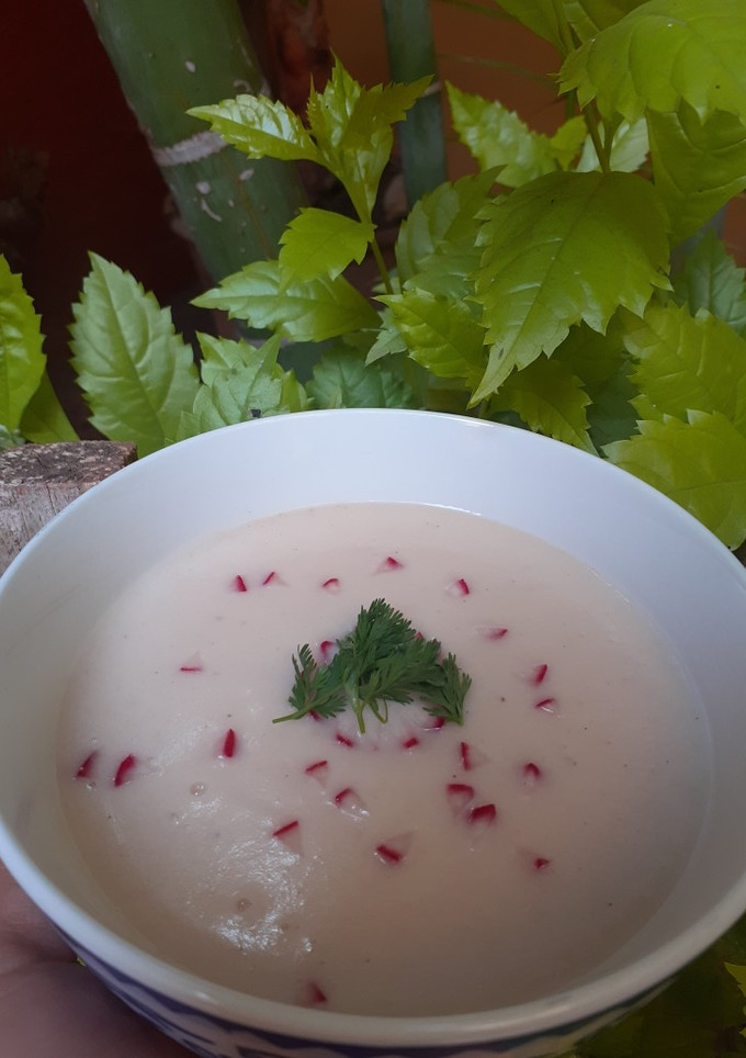 Una foto de Crema de rábanos