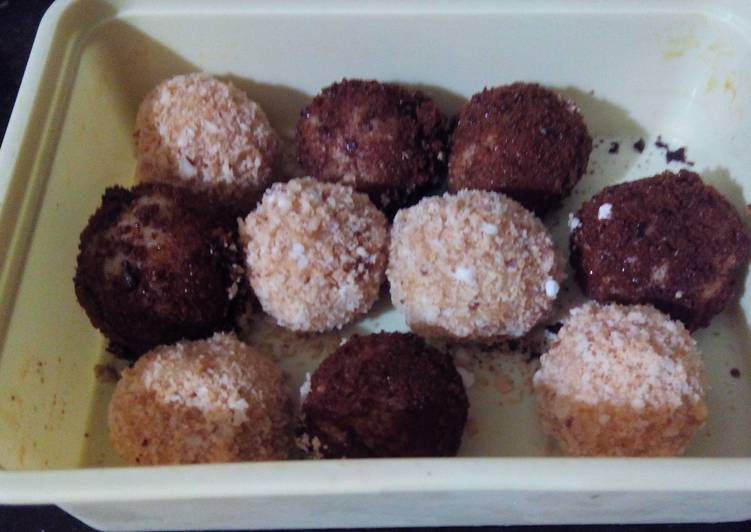 Step-by-Step Guide to Make Speedy Coconut/Horlicks rolled white fudge balls