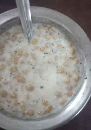 A picture of Mast bundi raita.