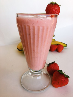 Una foto de Batido de kéfir y fresa