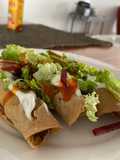 Tacos dorados de tinga de pollo