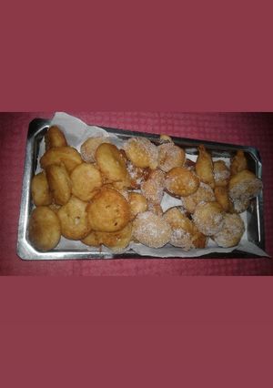 Una foto de Buñuelos de Naranja 🍊