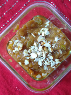 ફરાળી શીરો(farali siro in Gujarati) રેસીપી મુખ્ય ફોટો