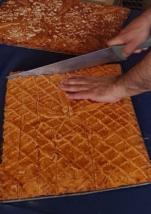 Una foto de Empanada de frito y atún