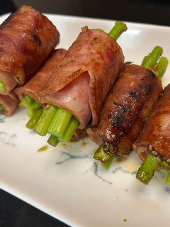 A picture of 培根蘆筍捲.