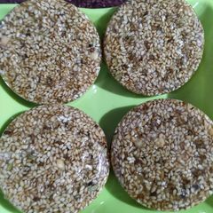 Til Chikki A picture of Til Chikki.