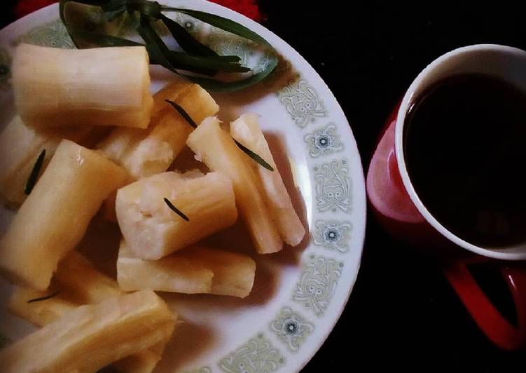 How to Prepare Ultimate Boiled cassava and lemon grass tea