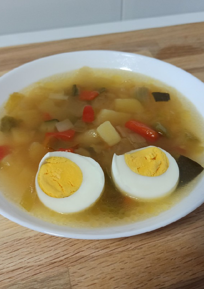 Una foto de OLLA GM: SOPA JARDINERA