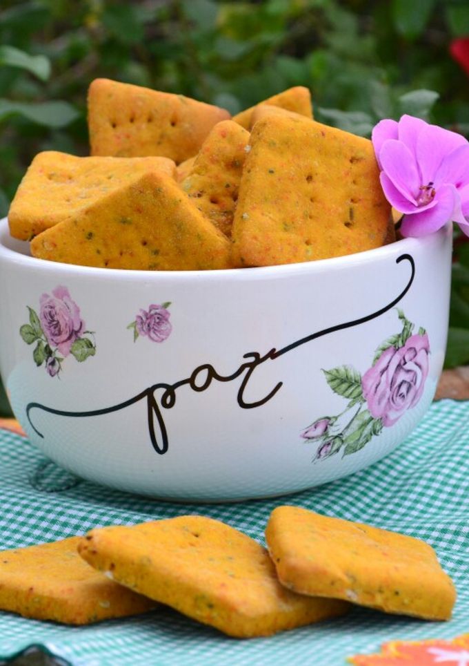 Una foto de Crackers saborizadas, de harina de garbanzo y mix de semillas😎