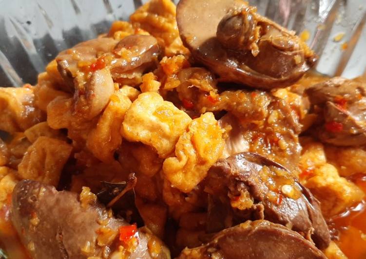 Tumis tahu + ati ampela lezat...maknyuuss🥰
