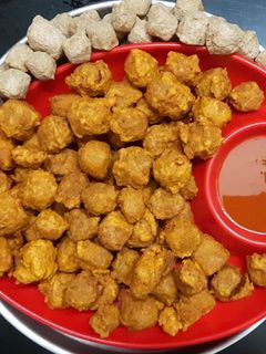 सोयाबीन पकोडा (Soyabean Pakoda Recipe In Marathi) रेसिपी चे मुख्य फोटो