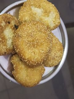 अनारसे (anarase recipe in marathi) रेसिपी चे मुख्य फोटो
