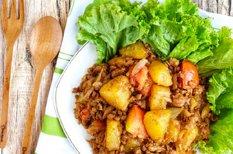 Langkah Mudah untuk Membuat Semur Daging Cincang Menu Enak
