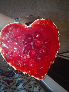 صورة لوصفة تارت الفراولة أو الفريزيي بالجينواز وكريم موسلين 😍😍🍓🍓🍓