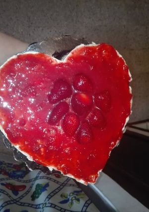 صورة لوصفة تارت الفراولة أو الفريزيي بالجينواز وكريم موسلين 😍😍🍓🍓🍓