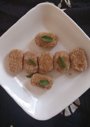 मथुरा पेडा(Mathura peda recipe in Hindi) रेसिपी मुख्य फोटो