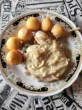 Costeletas de Cerdo con Salsa de Mostaza y Miel y Papas Noisette