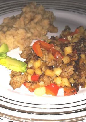 Una foto de Carne molida con Papas 🥔
